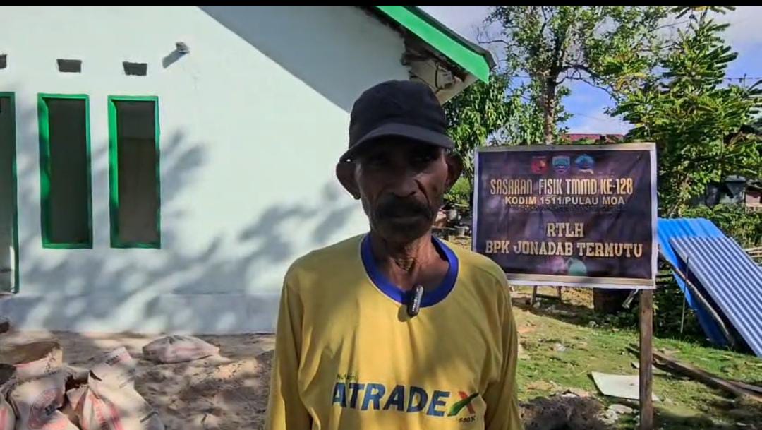 Haru dan Bahagia, Bapak Jonadab Termutu Bersyukur Rumahnya Dibangun Satgas TMMD Ke-128
