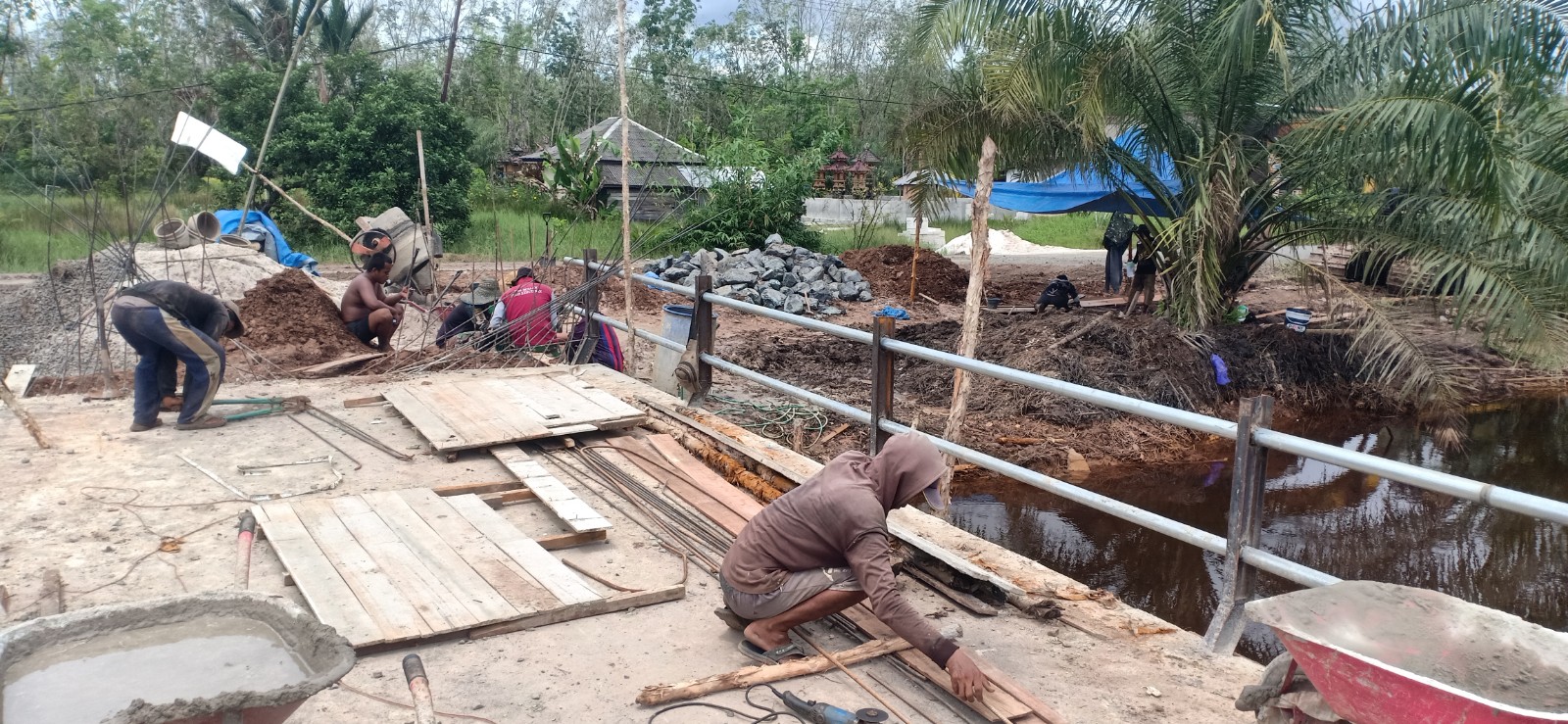 95% Rampung, Jembatan Garuda Kodim 1011/Klk di Desa Naning Segera Bisa Dilintasi Warga