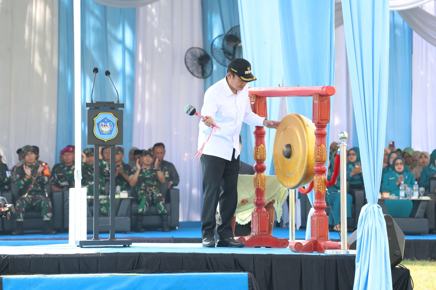 Ketukan Gong Bupati Yuhronur Efendi Tandai Resminya Pembukaan TMMD ke-129 Kodim 0812/Lamongan