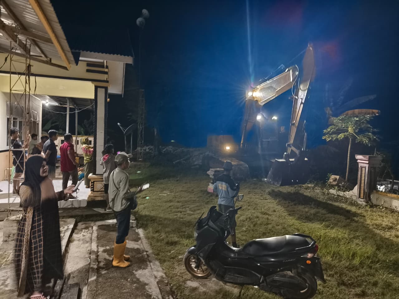Sinergi TNI, Pemerintah Desa, dan Warga Percepat Sasaran Fisik TMMD Ke-129 di Umbele