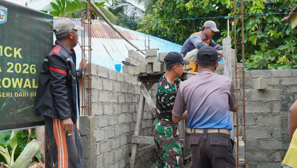 Kepala Desa Umbele Apresiasi Kekompakan TNI-Polri dan Warga dalam Program TMMD