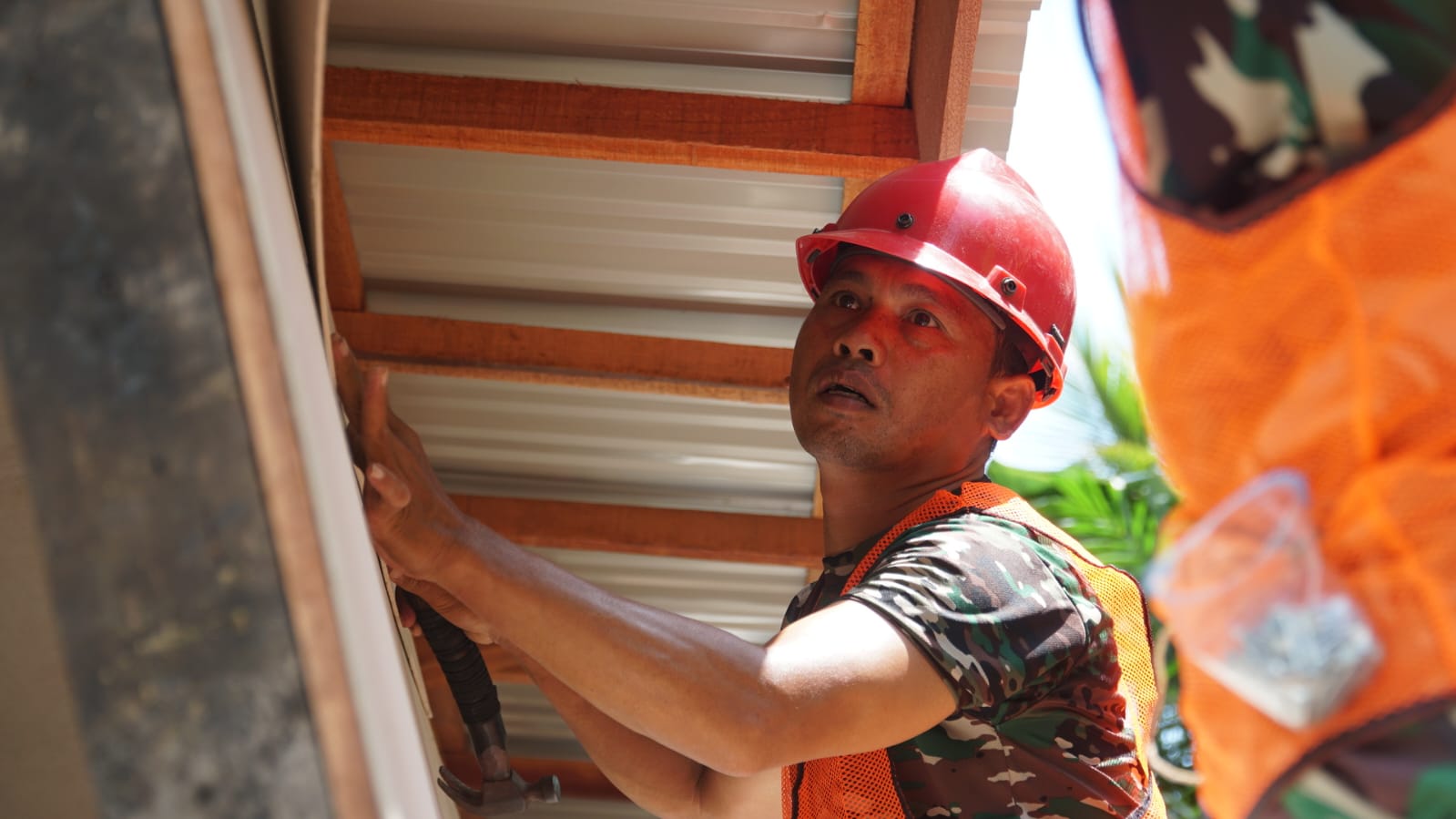 Satgas TMMD Ke-129 Percepat Penyelesaian RTLH, Rumah Bapak Walianto Kian Layak Huni