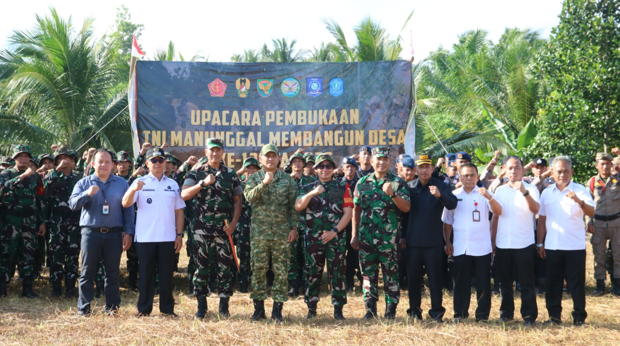 TMMD Ke-129 Resmi Dibuka di Desa Deniang, TNI dan Pemda Bersinergi Percepat Pembangunan untuk Kesejahteraan Masyarakat