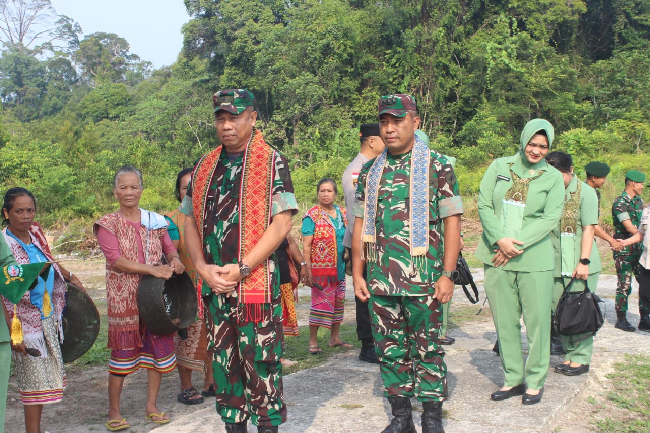Irdam XII/Tanjungpura Tutup TMMD Regtas Ke-129 Kodim 1206/Putussibau, Wujud Nyata Pengabdian TNI untuk Rakyat