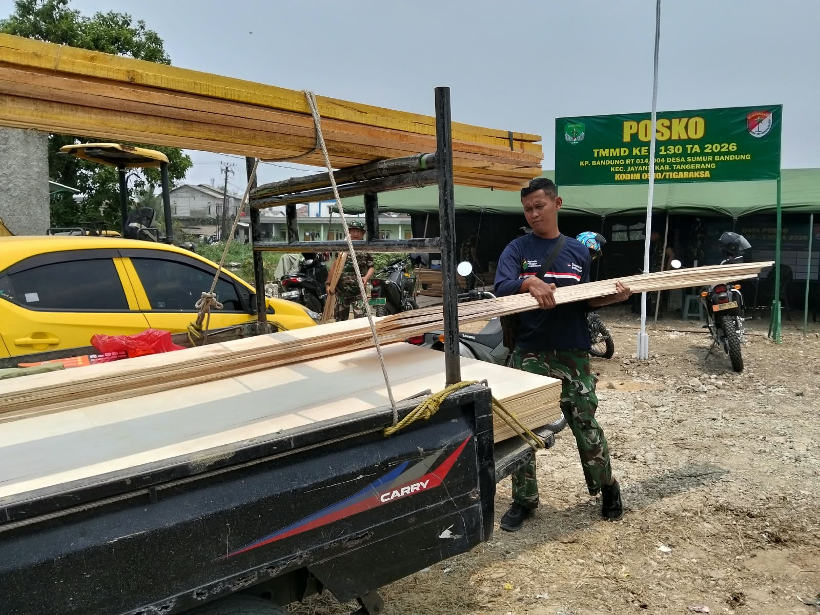 Kesiapan Satgas TMMD ke-130 dalam Distribusi Material untuk Proyek Infrastruktur