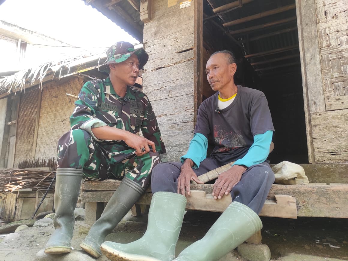 Bapak Entang, Petani di Lebak, Dapatkan Harapan Hidup Baru dari Program Renovasi TMMD