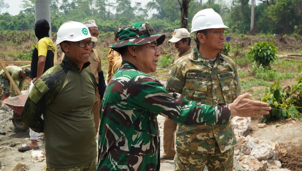 Pembangunan Infrastruktur dan Layanan Sosial TMMD ke-130 di Luwu Timur