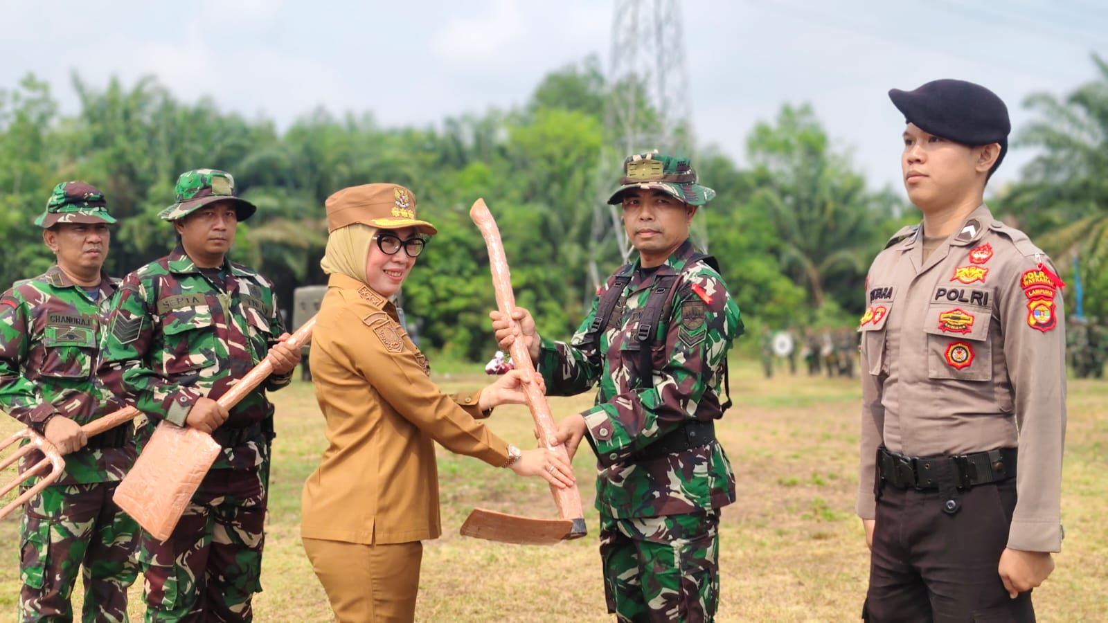 Program TMMD ke-130, TNI dan Pemda Tingkatkan Partisipasi Masyarakat di Way Kanan