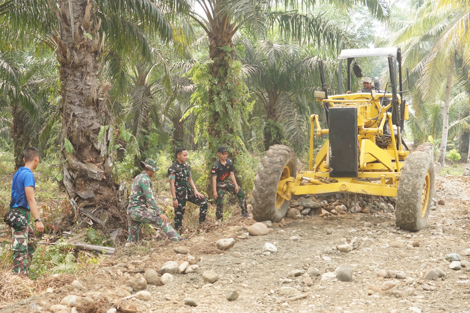 Akses Jalan Baru di Kandang Limun: Harapan Ekonomi bagi Warga Perbatasan