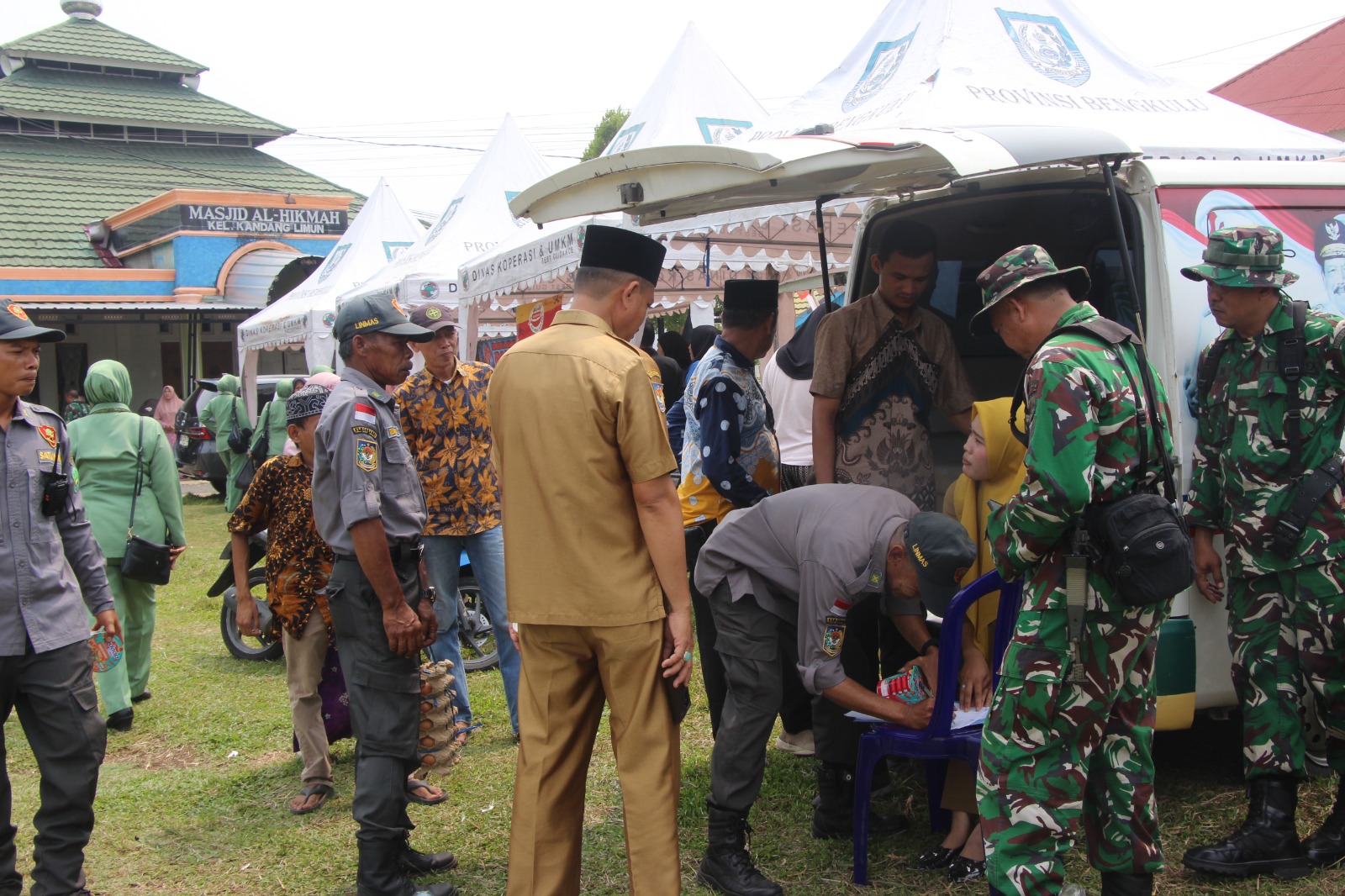 Meriahkan TMMD ke-130, UMKM Kandang Limun Perkenalkan Kreasi Lokal