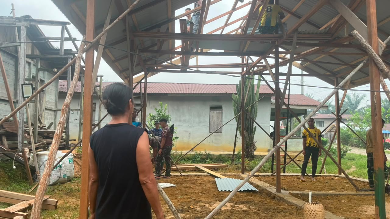 Satgas TMMD Wujudkan Rumah Impian Bu Suhanim di Dusun Nahaya